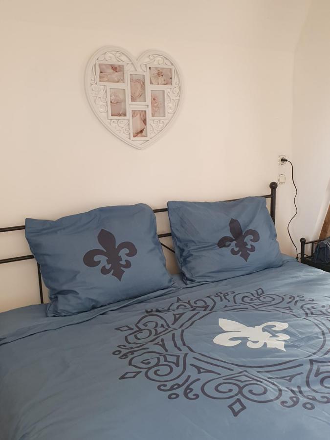 Au Petit Paradis Sainte-Gauburge-Sainte-Colombe 外观 照片
