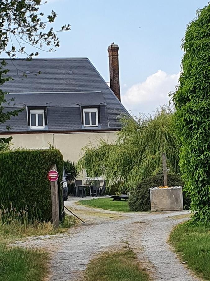 Au Petit Paradis Sainte-Gauburge-Sainte-Colombe 外观 照片